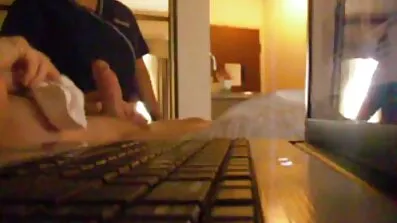 Ljepota prstima joj porno filmovi gratis pink maca i bujne Sisi