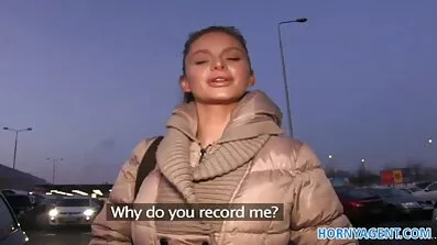 Jutarnji porno klipovi free seks u pidžami pomogao je djevojci da se brzo probudi