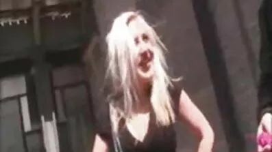 Polusestra voli sisati moj kurac, dok roditelji porno besplatni filmovi nisu kod kuće