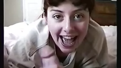 Dvije milf i mlada djevojka jebu s muškarcem besplatno gledanje porno filmova u spavaćoj sobi