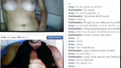 Cutie jebanje u kremasti maca, leži šorno filmovi raka na stolici