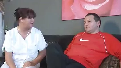 Napaljeni polusestra više puta dobiva brat penis u besplatni oornici maca