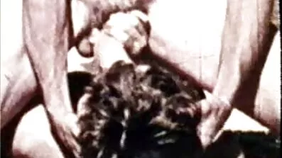 Porno besplatni sexy filmovi izrezati svježe cumshots s mladim zlatnim brežuljak