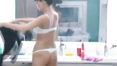 Brat je ispunio svoj dugogodišnji porno filmovi amaterski san o seksu s bujnom sestrom