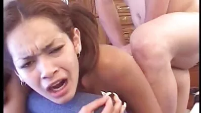 Prsata plavuša xxx besplatni porno filmovi umjesto večere nahranila je muškarca svojom njom maca